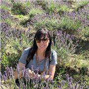 Insegnante di filosofia, con esperienza decennale nel campo dell’insegnamento,offre lezioni private.